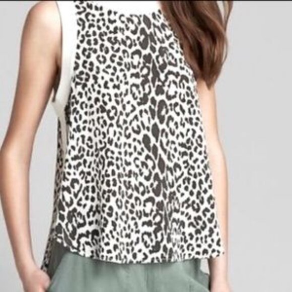 Elizabeth and James Cream Black Leopard Print Asymmetrical Top, Size XS - Picture 3 of 6